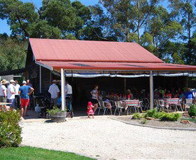 Leaning Church Vineyard - Kawana Tourism 3