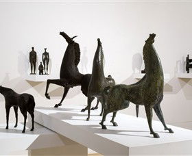 The Gallery At Bayside Arts And Cultural Centre - Kawana Tourism 5