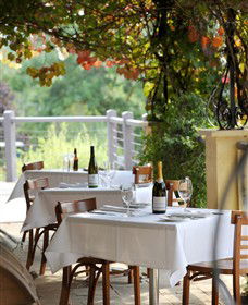 Kellybrook Winery, Kelly Brothers Cider & Riders Brew Co. - Kawana Tourism 3