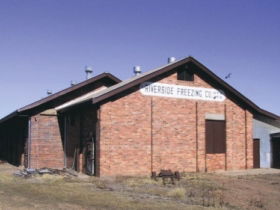Riverside Freezing Works And Rabbit Factory - Kawana Tourism 0