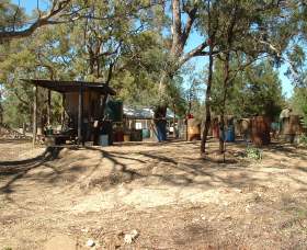 7 Oaks Sapphire Fossicking - Kawana Tourism 1