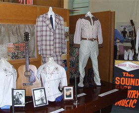 Australian Country Music Hall Of Fame - Kawana Tourism 3