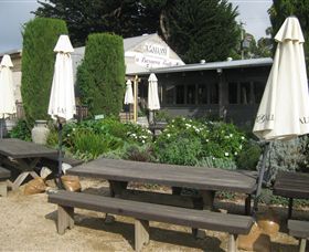 T'Gallant Winemakers - Kawana Tourism 1