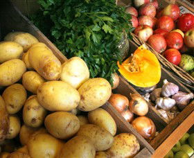 Corryong Licensed Supermarket - Kawana Tourism 0