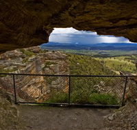 Hassans Walls Lookout - Kawana Tourism