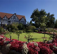 Cockington Green Gardens - Kawana Tourism