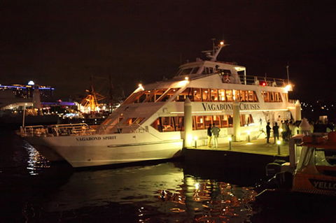 Vagabond Cruises - Kawana Tourism 8
