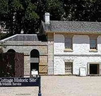 Cadmans Cottage - Kawana Tourism