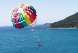 Port Stephens Parasailing - Kawana Tourism 1