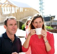 Hunter Street Outlets - Kawana Tourism