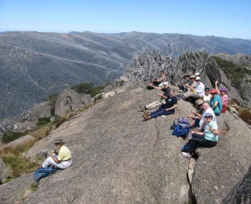 High Country Motel Tours - Kawana Tourism 1