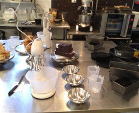 Baking Classes At The Sconery - Kawana Tourism 1