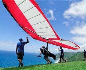 Hang Gliding Oz - Kawana Tourism 0