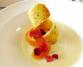 Riverside Oaks Golf Course - Kawana Tourism 3