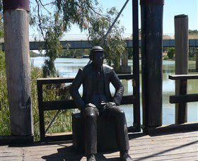 Wentworth Wharf - Kawana Tourism 1