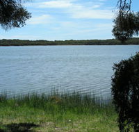 Lake Fellmongery Ski Lake - Kawana Tourism