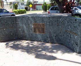 Emerald War Memorial - Kawana Tourism 2