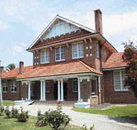 Hay War Memorial High School Museum - Kawana Tourism