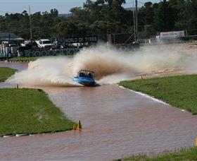 Griffith Boat Club - Kawana Tourism 2