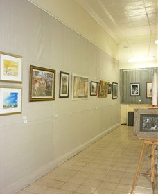 Outback Arts Gallery - Kawana Tourism 0