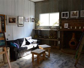 Splatter Gallery And Art Studio - Kawana Tourism 3