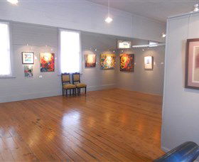 Paxtons Creative Space And Upstairs Gallery - Kawana Tourism 0