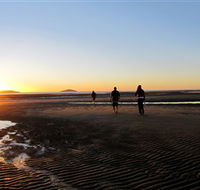 Far Beach - Kawana Tourism