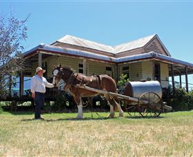 Hazeldean At Quandary, Ariah Park And Temora - Kawana Tourism 3