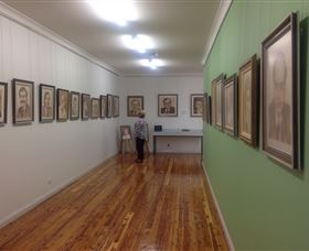 Doris Golder Wool Art Gallery - Kawana Tourism 2