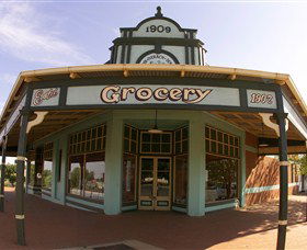 Up-To-Date Store Cultural And Learning Precinct - Kawana Tourism 0