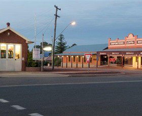 Up-To-Date Store Cultural And Learning Precinct - Kawana Tourism 4