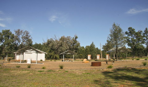 Terry Hie Hie Picnic Area - Kawana Tourism 1