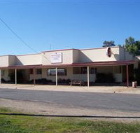 Brocklesby Hotel - Kawana Tourism