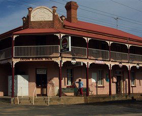 Stuart Town Historic Town Walk - Kawana Tourism 0