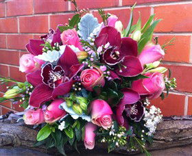 Blooms On Bridge - Kawana Tourism 4