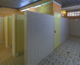 Inland Waters Holiday Parks Mookerawa Waters - Kawana Tourism 1