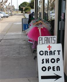 Culcairn Red Cross Craft Shop - Kawana Tourism 3