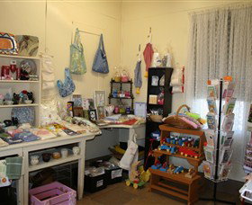 Culcairn Red Cross Craft Shop - Kawana Tourism 1