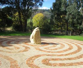 Brookfield Maze - Kawana Tourism 1