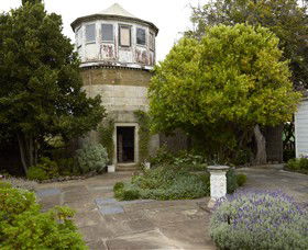The Heights Heritage House And Garden - Kawana Tourism 5