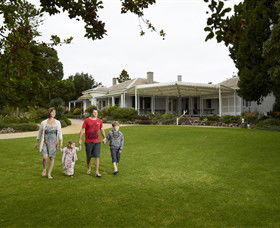 The Heights Heritage House And Garden - Kawana Tourism 6