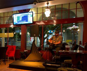 PJ O'Reilly's Irish Pub - Kawana Tourism 1