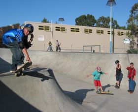Goulburn Skate Park - Kawana Tourism 0