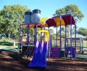 Lake Ellen Heritage Hub And Playground - Kawana Tourism 1