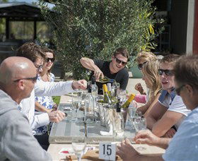 Ugly Duckling Wines - Kawana Tourism 0