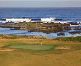 King Island Golf And Bowling Club Incorporated - Kawana Tourism 5