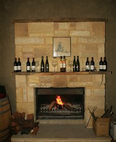 Savannah Estate Winery And Cellar Door - Kawana Tourism 3
