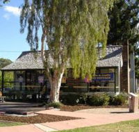 Hay Cottage Arts and Crafts Association Incorporated - Kawana Tourism