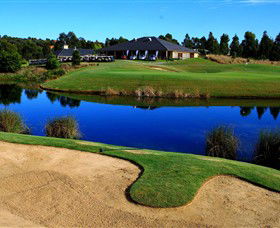 Macquarie Links International Golf Club - Kawana Tourism 0