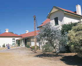 Walkaway Station Museum - Kawana Tourism 0